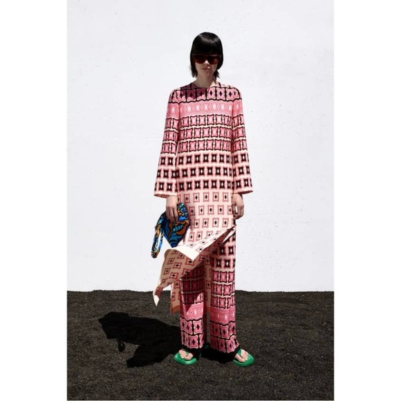 Zara Pink and Black Geometric Midi Dress - Picture 8 of 11